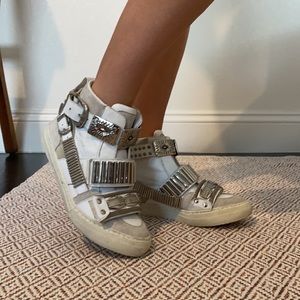 TOGA PULLA White Hi-top Sneakers with Buckles